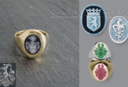 Ein Relief wird zum Lesen graviert und ist nicht siegelfähig d.h das Wappen, Symbol oder Logo wird in der Richtung des vorliegenden Bildes graviert.